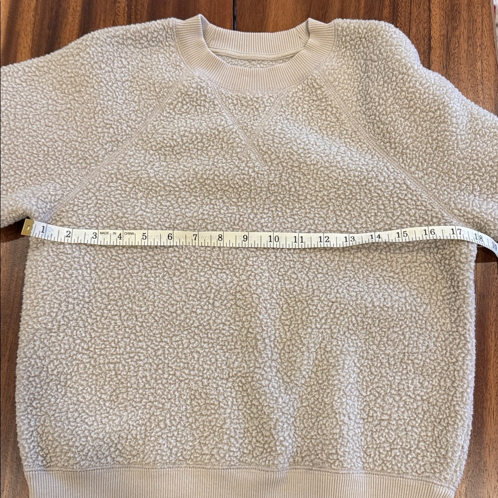 Everlane Textured Beige Crew Neck Sweater - Picture 4 of 6